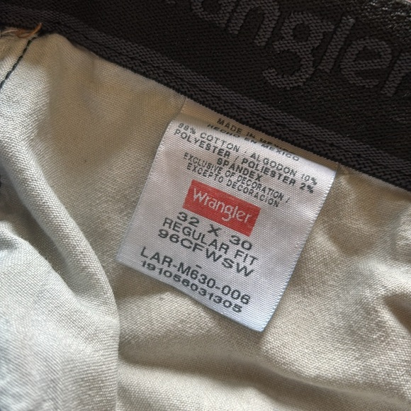 I Work In This - Picture 5 of 5